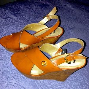GUESS wedge sandals